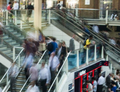 Estudo de Fluxo de Pessoas nas Passarelas de Acesso à Estação Flamboyant