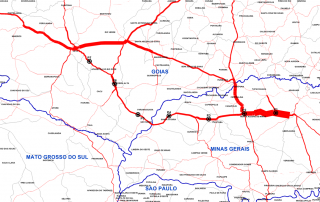 Um mapa da área em que a estrada é marcada em vermelho e azul, e a estrada é marcada em azul e vermelho, e a estrada é marcada em azul, (uma captura de tela:0.400)